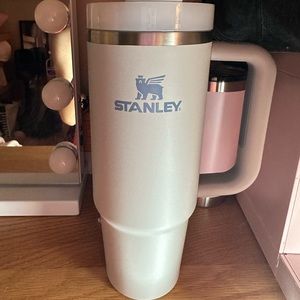 30 oz light Blue Stanley
